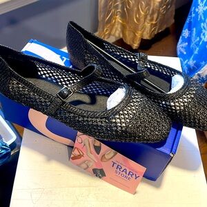 Trary store on Amazon perforated ballet flats Mary Janes, size 11 Narrow